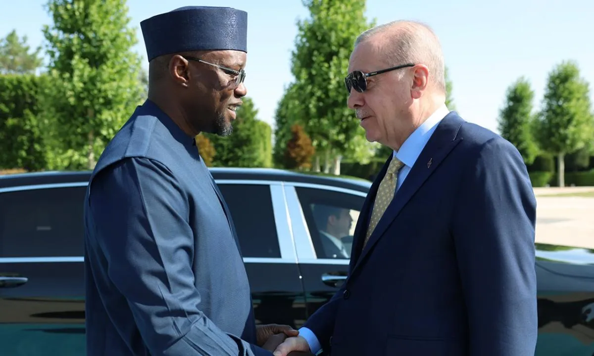 Afrika'nın maden zengini Türkiye'de! Cumhurbaşkanı Erdoğan, Senegal Başbakanı'nı resmi törenle karşıladı!