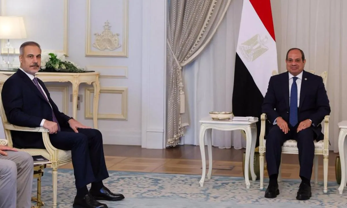 Gündem Gazze! Dışişleri Bakanı Fidan'dan Kahire'ye kritik ziyaret: Sisi ile bir araya geldi!