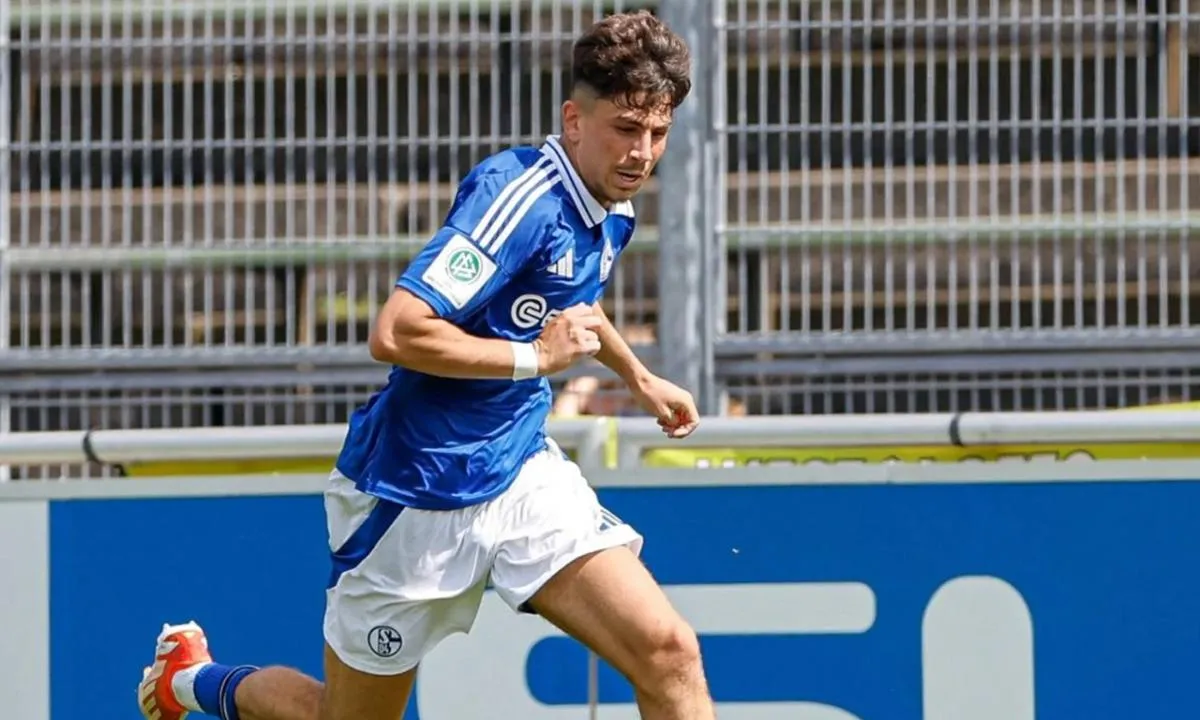 Milli futbolcu Berkay Karaca, Almanları reddetti Milan'la anlaştı