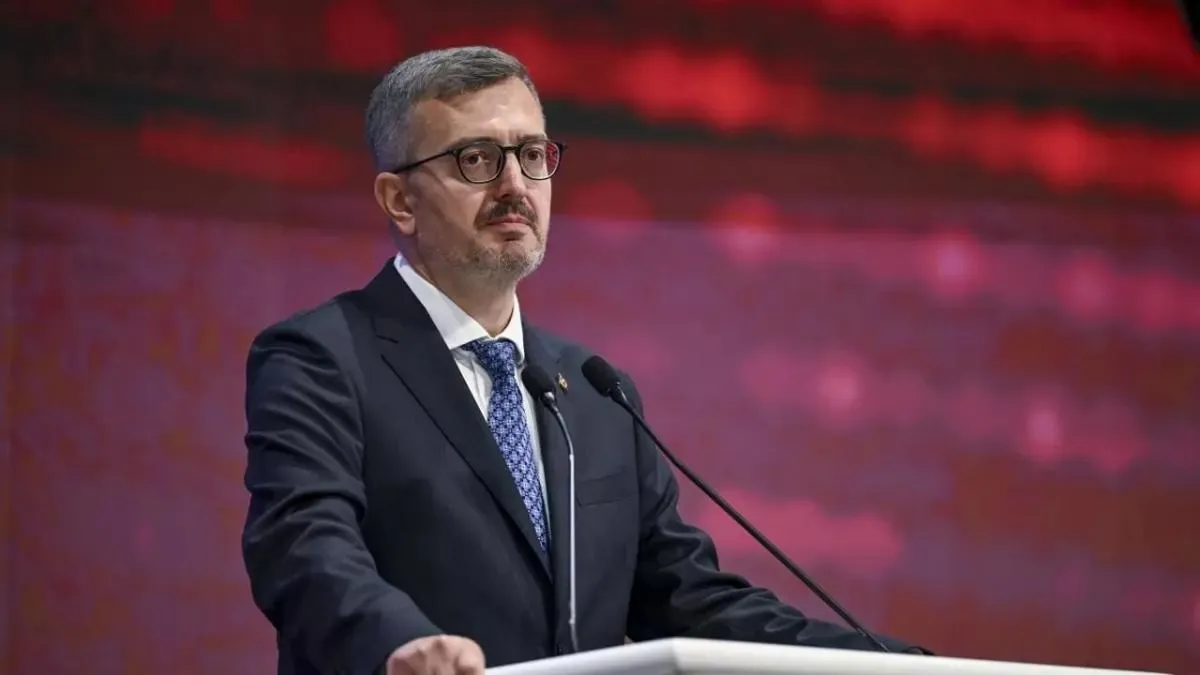 Şifa Hastanesi önünde gazetecilere hedefli saldırı! İletişim Başkanı Duran’dan Dünya’ya çağrı: “Bu zulmü görün”