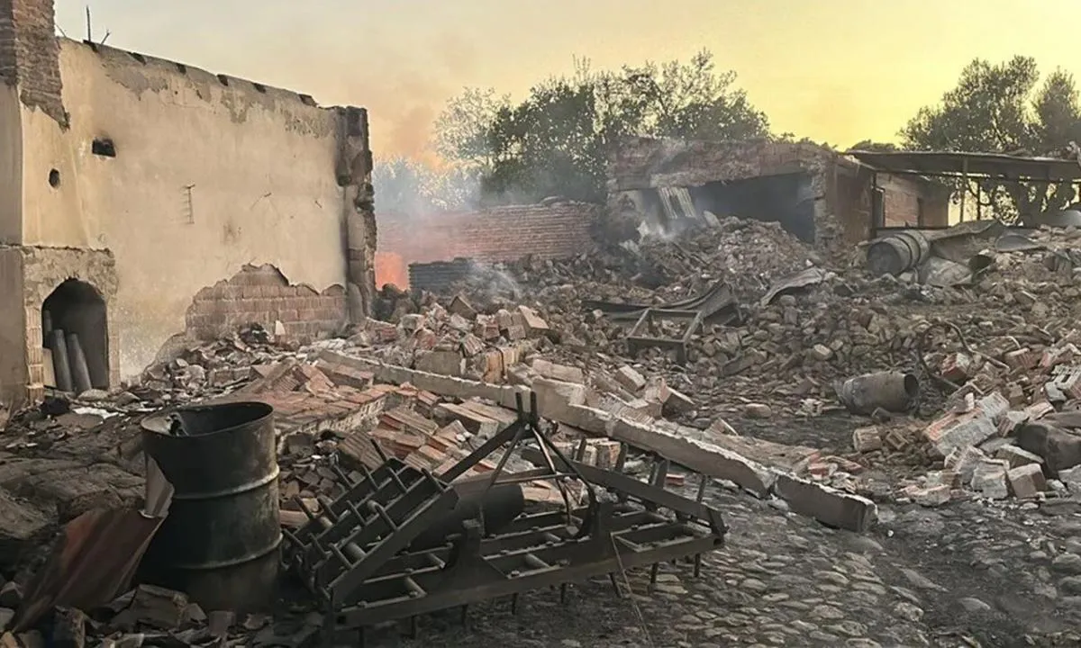 Çanakkale'de orman yangını şiddetini artırdı: Boğaz gemi trafiğine kapatıldı