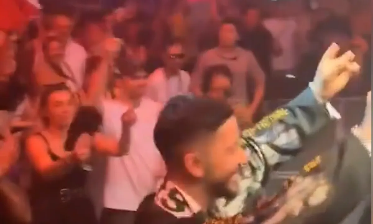 Avrupa Bozkurt işaretinden yine rahatsız oldu! Önce Merih Demiral, şimdi DJ Mahmut Orhan: Konserleri iptal edildi!