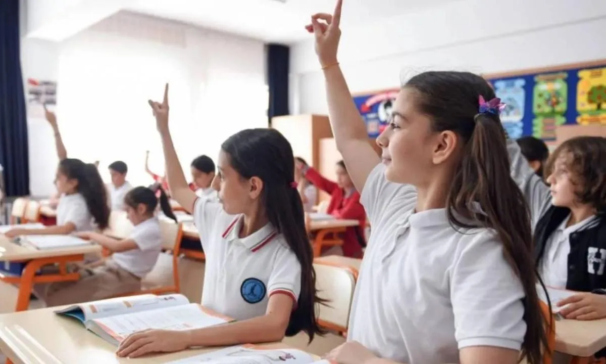 2025-2026 1. sınıfta uyum haftası zorunlu mu yoklama alınıyor mu?