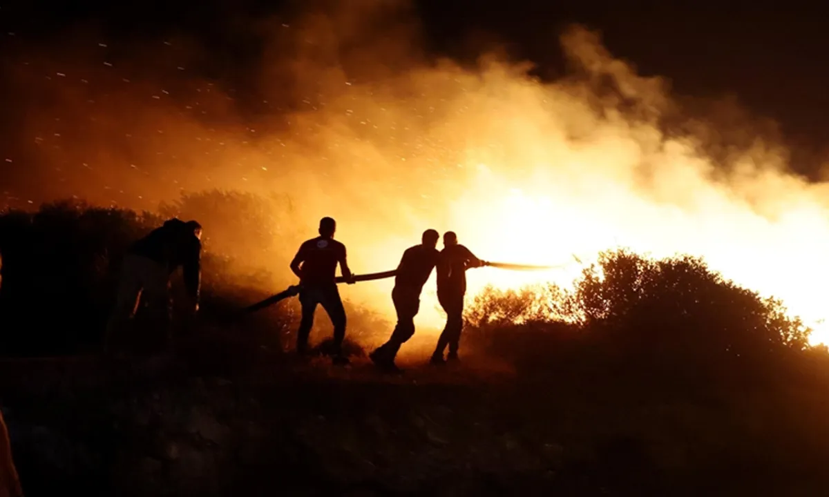 Cumhurbaşkanı Yardımcısı Yılmaz ve Bakan Yumaklı duyurdu! Yangınlarla mücadelede yeni yol haritası!