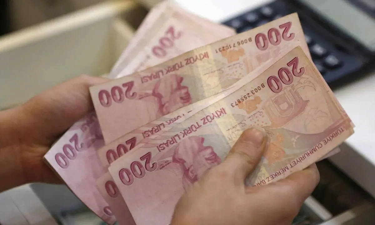 SGK müjdeyi verdi: Yurt dışından emekli olanlar artık promosyon alacak