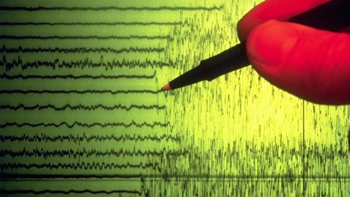 Balıkesir'de şiddetli deprem: Büyüklüğü belli oldu!