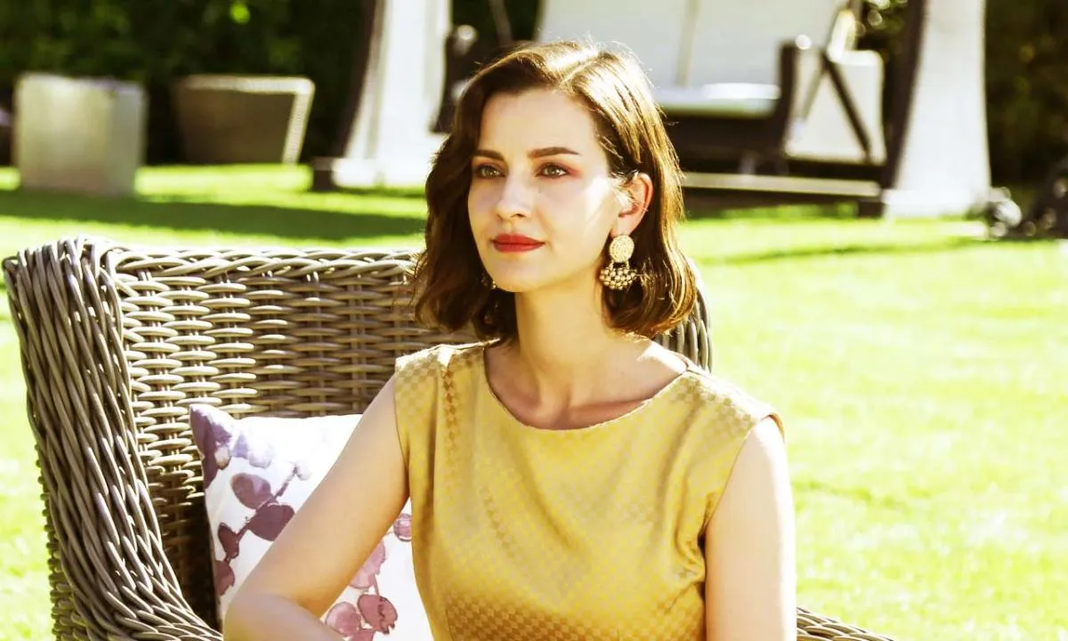 7 aylık hamileydi! Oyuncu İrem Helvacıoğlu'nun başına çocuk düştü! Bebeğin sağlık durumu nasıl?