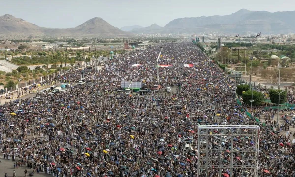 Sokaklar Filistin için doldu: Yemen’den İsrail’e öfke seli! Binlerce kişi soykırıma karşı çıktı