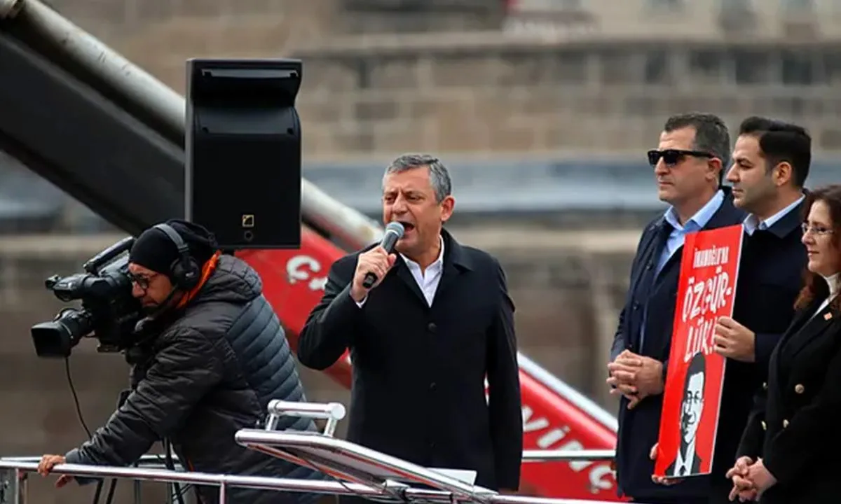 Özgür Özel'in 'kale' sözlerine AK Parti'den cevap: Flama skandalını hatırlattı