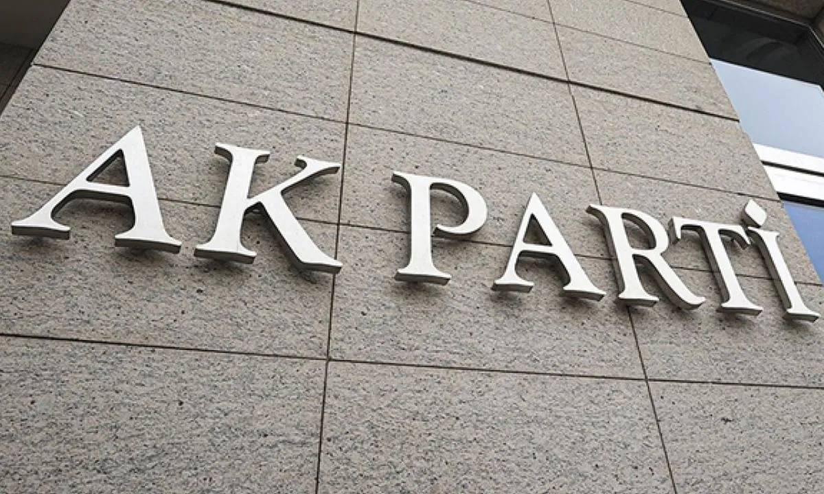 3 milletvekili daha AK Parti'ye katılıyor! Rozetlerini Cumhurbaşkanı Erdoğan takacak