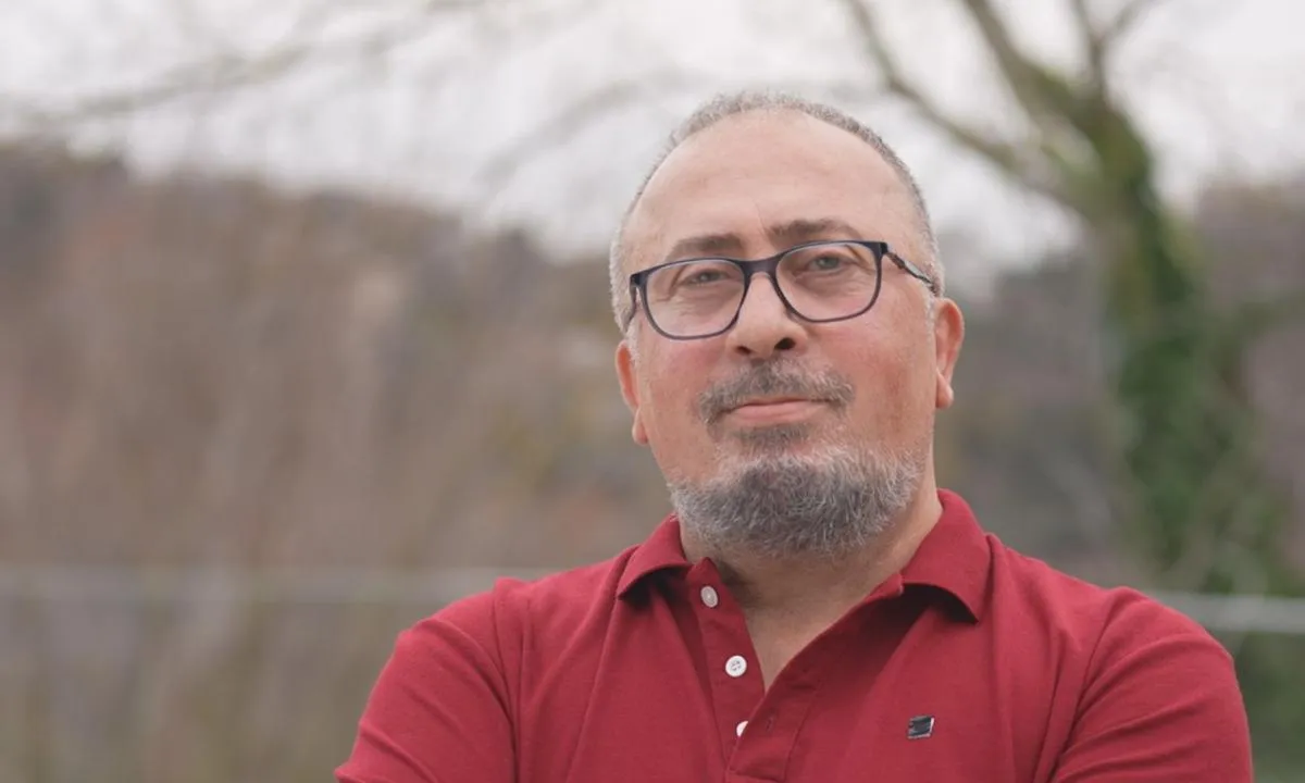 Yemekteyiz Ömer Bey kimdir? Ömer Topçu evli mi?