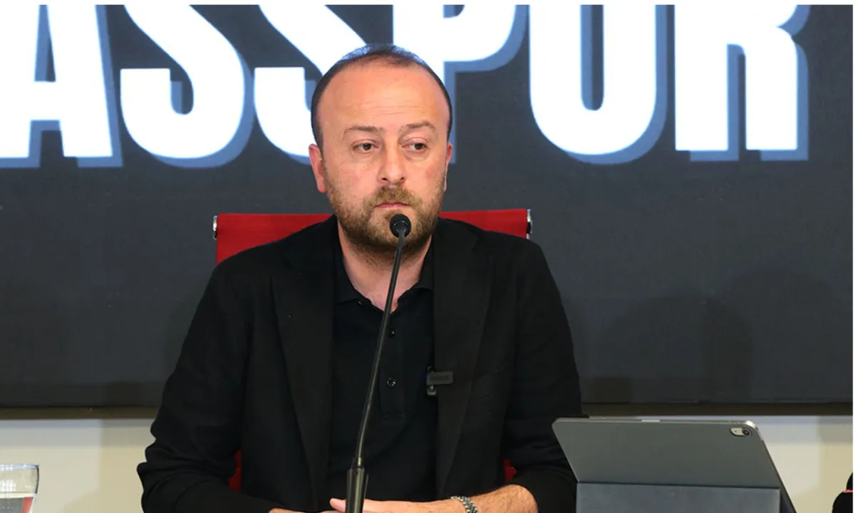 Sivasspor Başkanı Burak Özçoban kimdir, serveti ne kadar?