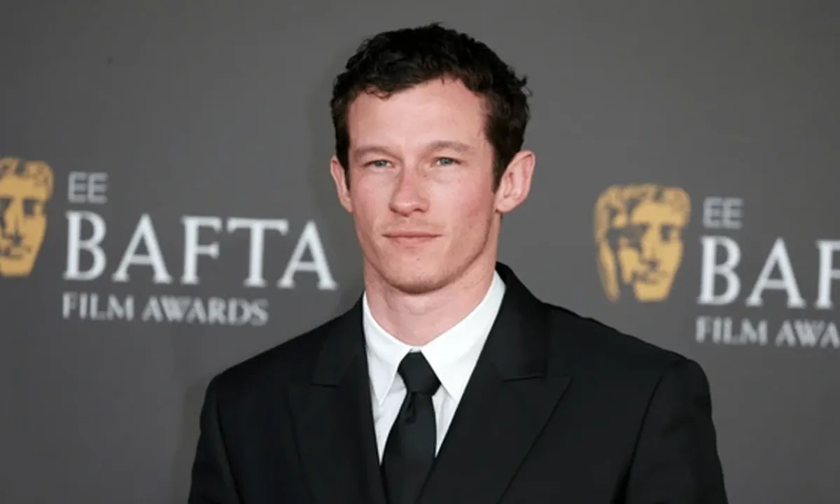 Dua Lipa'nın sevgilisi Callum Turner kimdir, ne iş yapıyor?