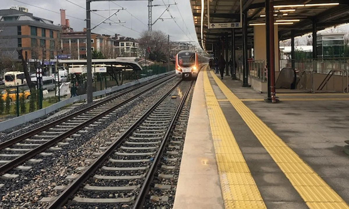 Son dakika: Gebze tren istasyonunda silahlı saldırı! Bir kişi vuruldu, istasyon boşaltıldı!