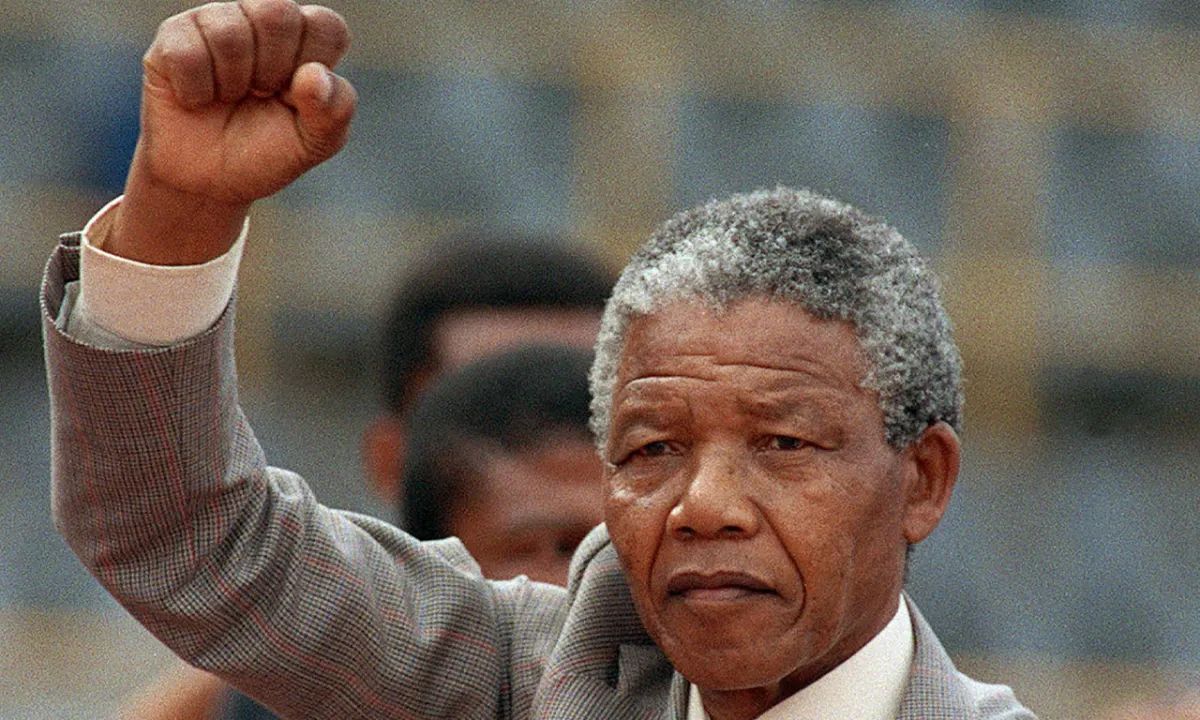 Nelson Mandela kimdir?