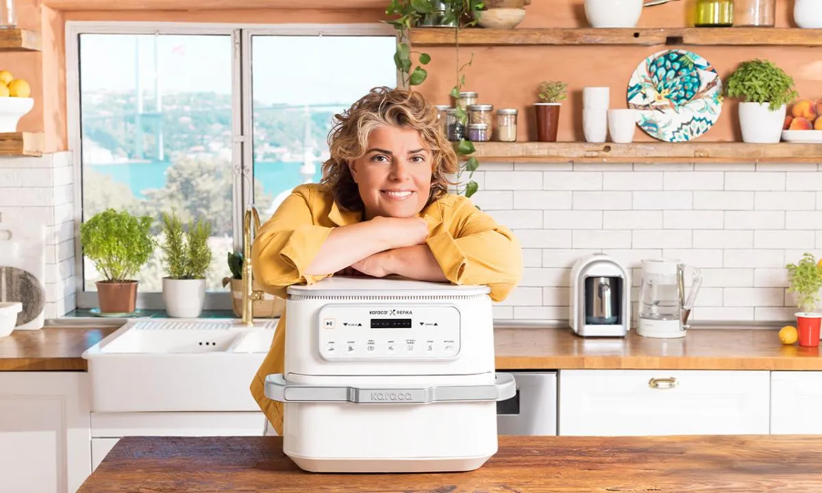 Karaca, Yeni Reklam Filminde Refika Birgül ile Ekranlarda