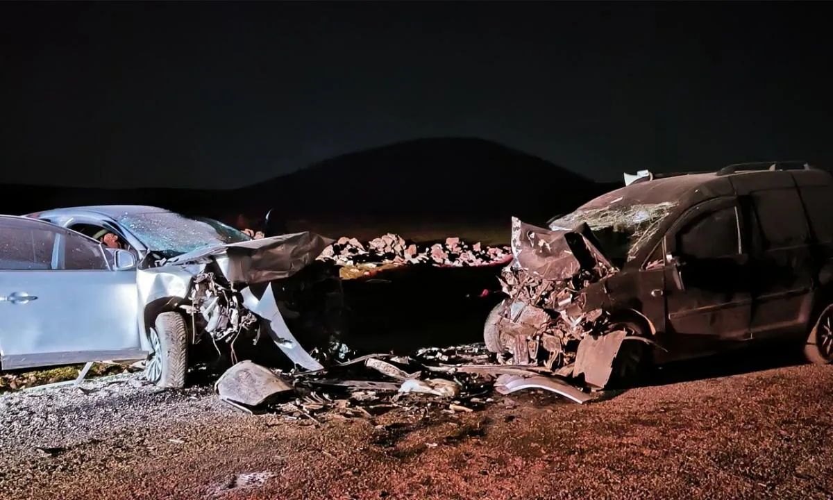 Diyarbakır'da katliam gibi kaza! 5 ölü 2 yaralı